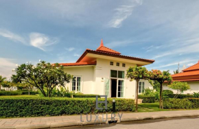 Bali Style 2 Bedroom Villa with Pool - B99